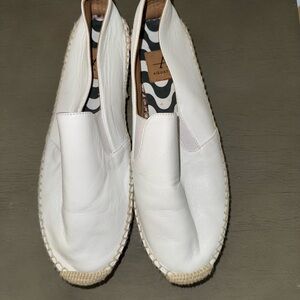 Women’s Aquatalia White Leather Platform Slip-Ons